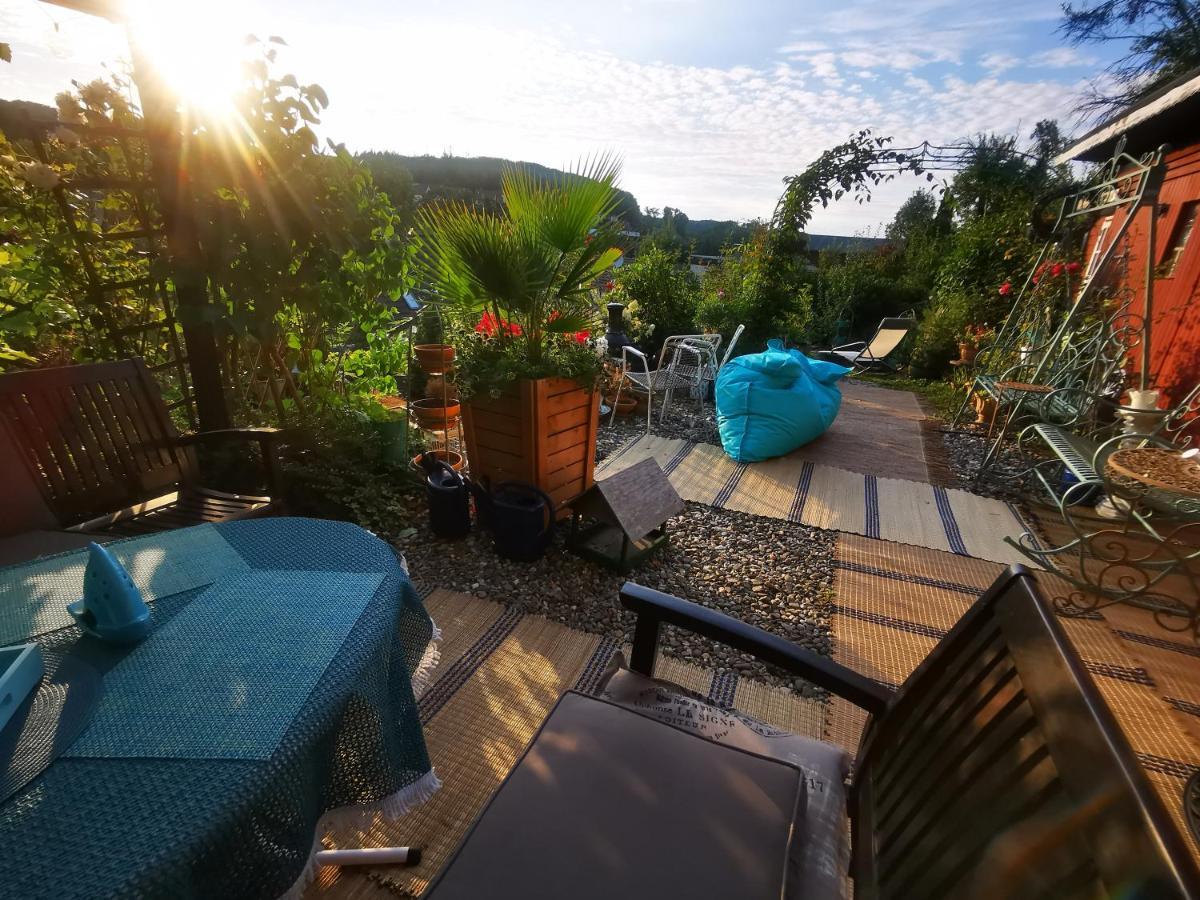 Ferienhaus Mit Riesen Garten, Drei Terrassen, Toller Aussicht Am Waldrand, Auch Als Monteur-Wohnung Hemer Bagian luar foto