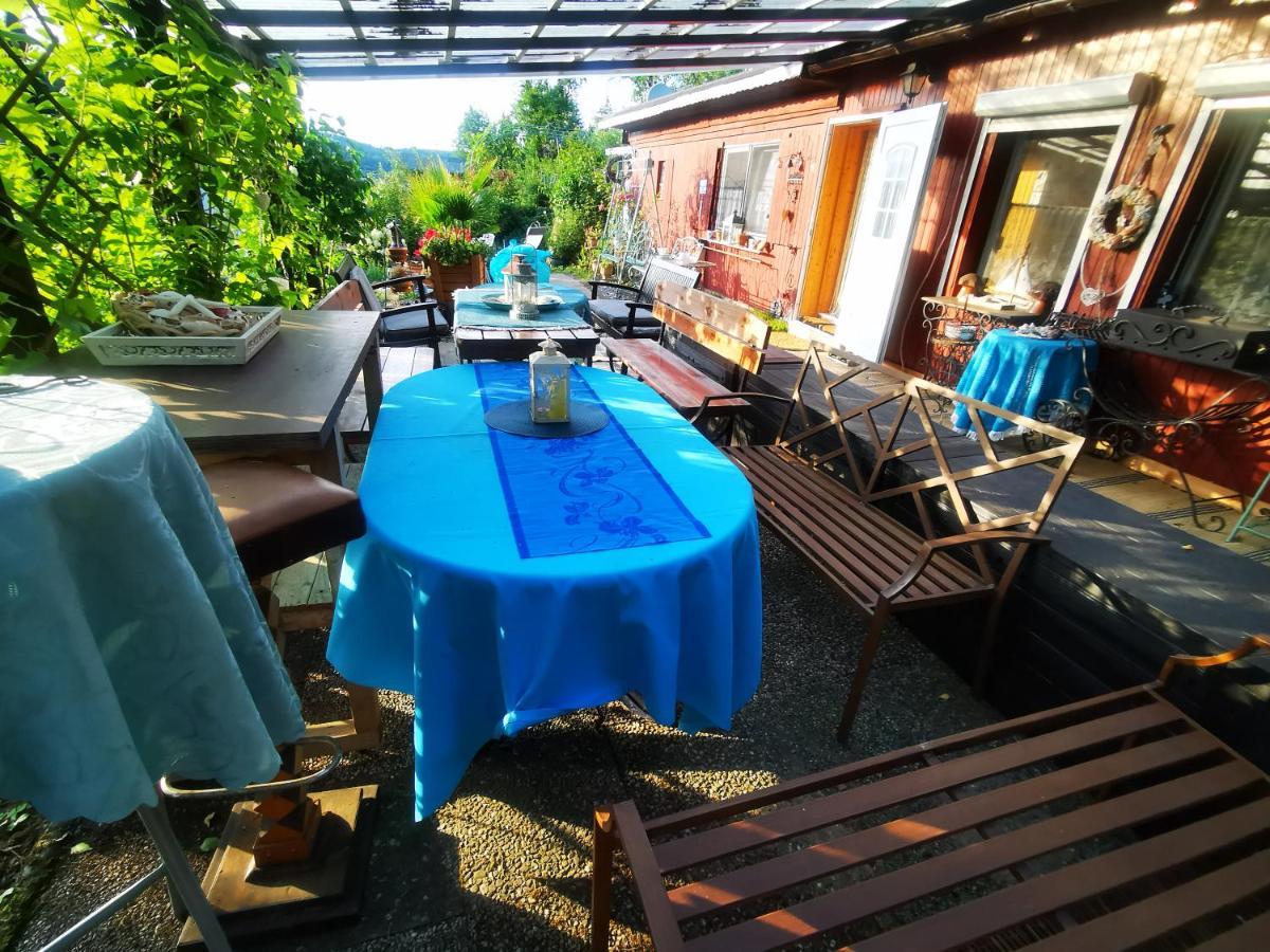Ferienhaus Mit Riesen Garten, Drei Terrassen, Toller Aussicht Am Waldrand, Auch Als Monteur-Wohnung Hemer Bagian luar foto